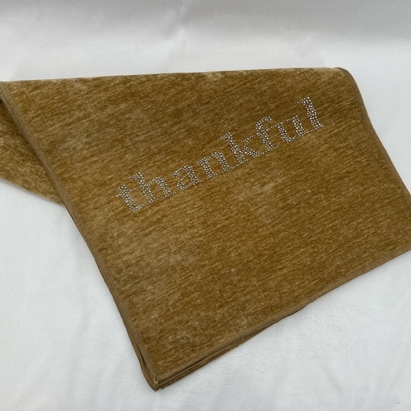 Thankful Table Runner - Picture 2 of 7